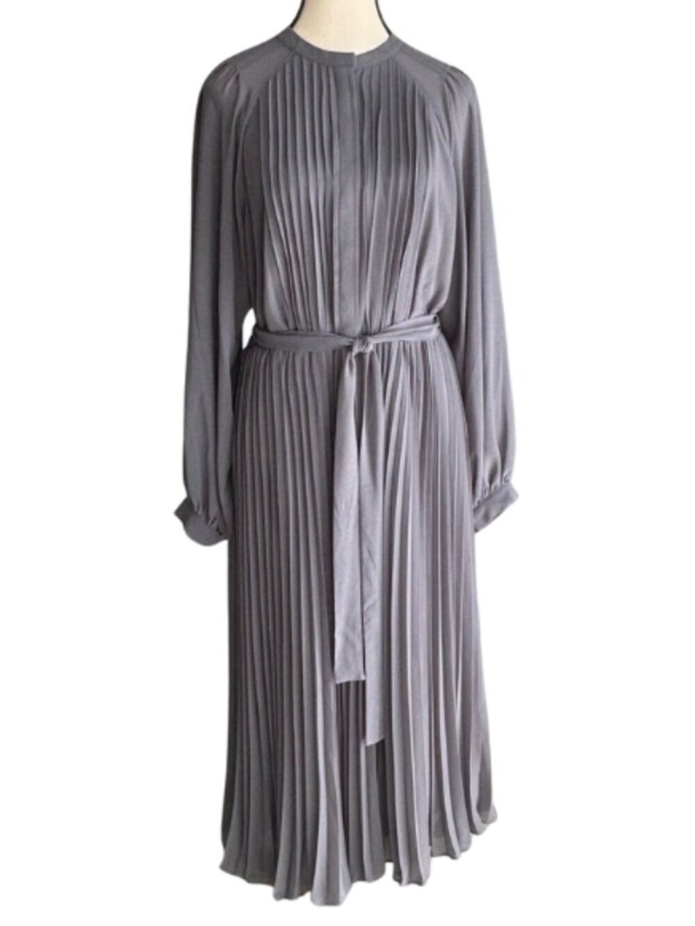 H&M BEAUTIFUL GRAY PLEATED DRESS, SZ. M